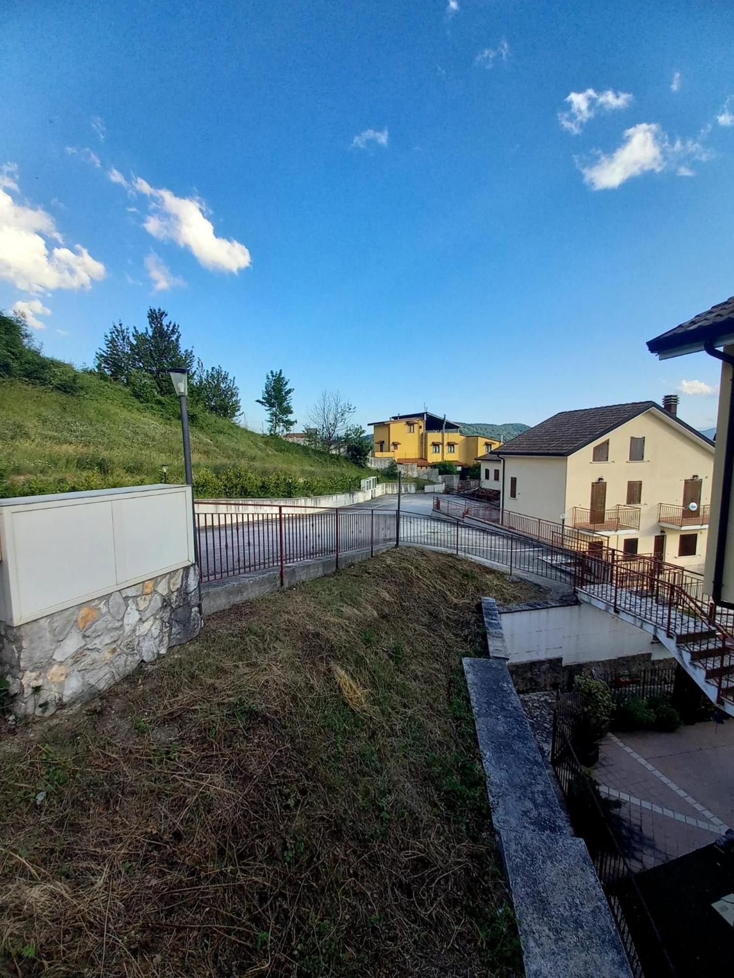 Apartamento Il Nido Castel Di Sangro Exterior foto